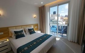 Lily Holiday Hotel